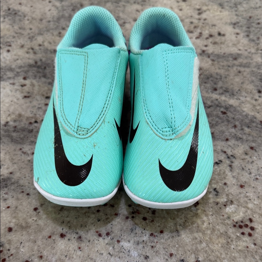 Nike Kids Slip-On Sneakers in Aqua with Black Swoosh